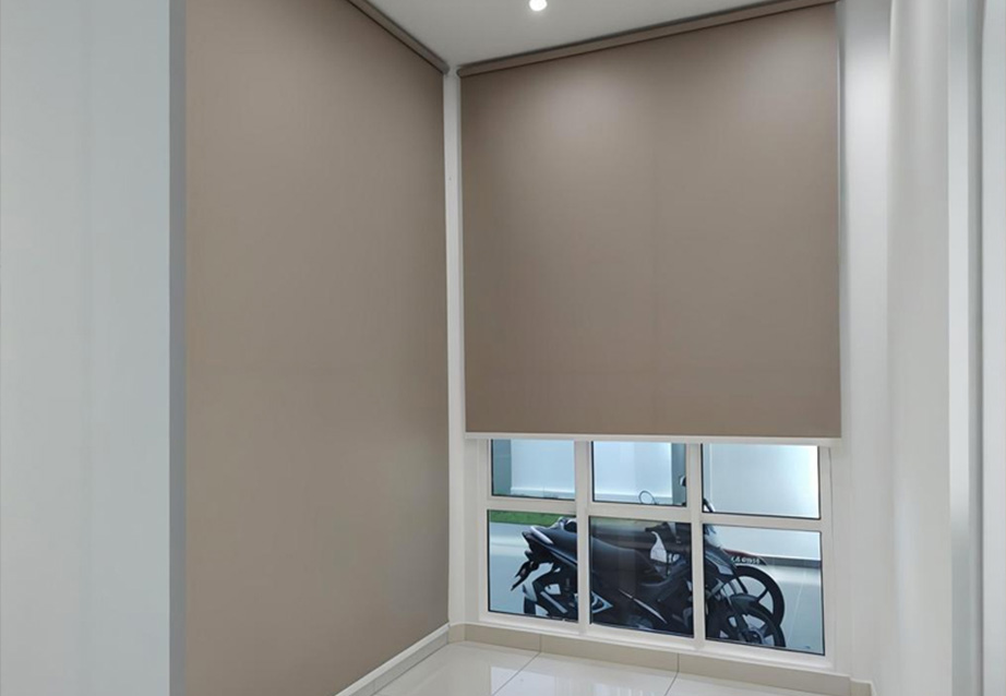 Built-in sunshade