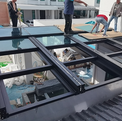 Overlapping skylight