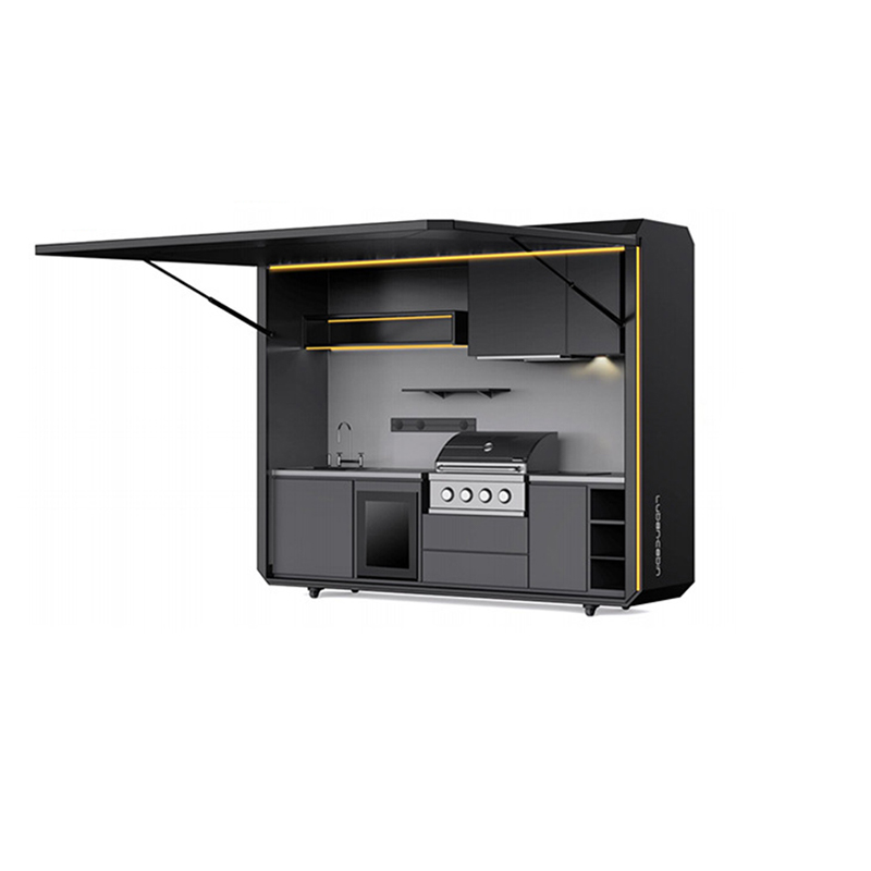 Outdoor Kitchen